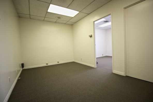 Crenshaw Bloulevard : 17725 Crenshaw Blvd, Torrance, CA 90504
